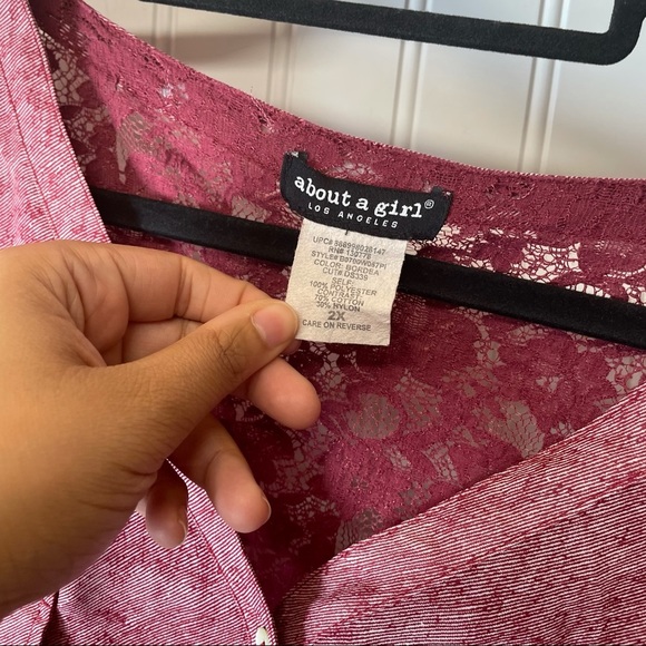 About A Girl Short Sleeve Button Down Size 2X - Picture 3 of 6
